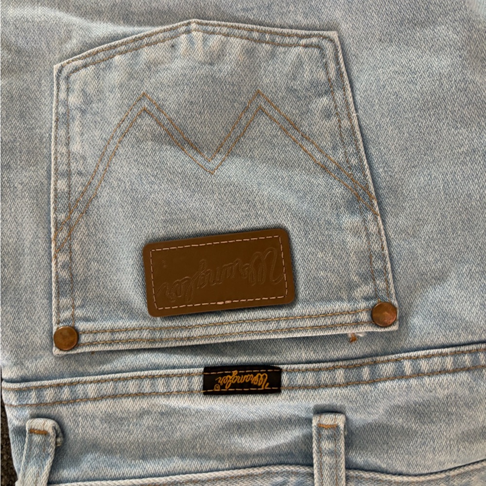 Wrangler Men's Jeans in Light Blue